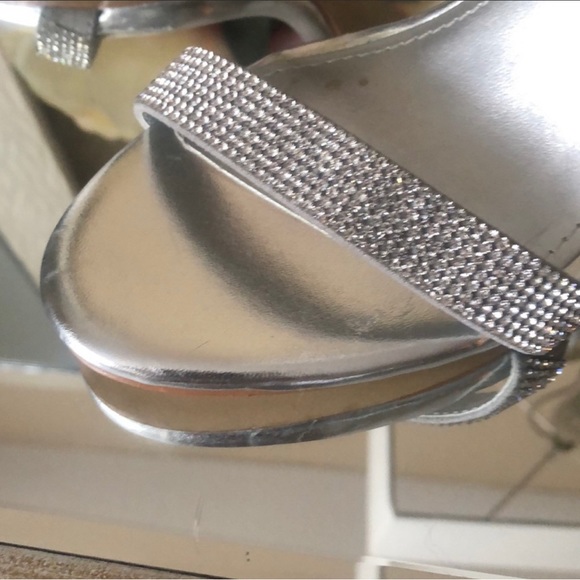 STEVE MADDEN rhinestone silver heels - Picture 2 of 7